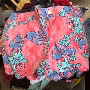 Crown & Ivy Coral Floral Shorts
